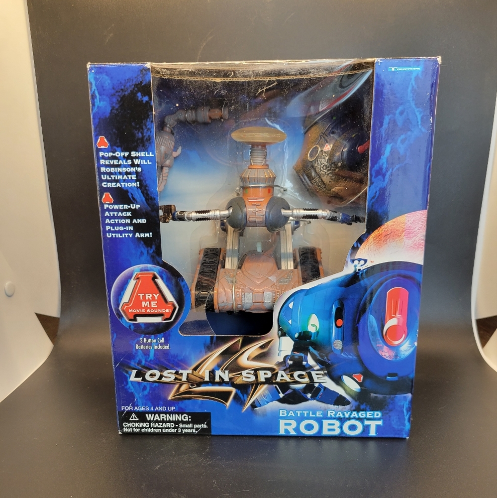 Battle Raveged Robot Lost In Space